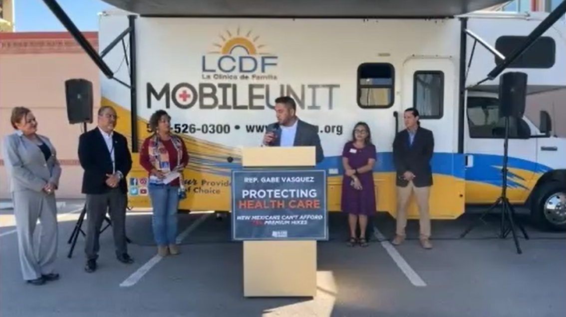 At Las Cruces roundtable, Vasquez warns of $578 monthly hikes if ACA tax credits lapse