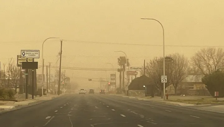 New Mexico agencies warn residents of dust storm health risks